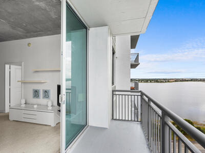 300 S Australian Avenue, West Palm Beach, FL 33401