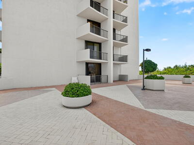 4200 N Ocean Drive, Singer Island, FL 33404