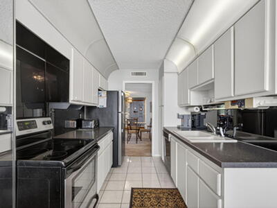 4200 N Ocean Drive, Singer Island, FL 33404