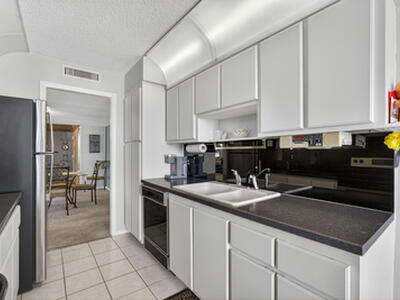 4200 N Ocean Drive, Singer Island, FL 33404