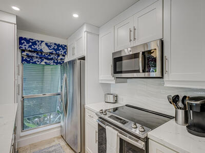 296 Cypress Point Drive, Palm Beach Gardens, FL 33418