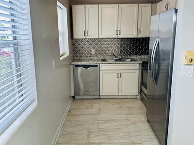 133 Sheffield F, West Palm Beach, FL 33417