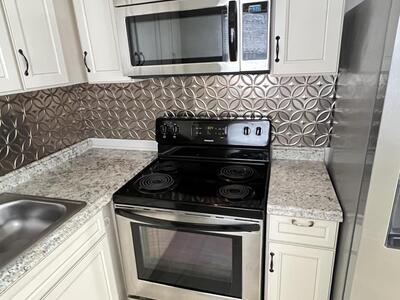 133 Sheffield F, West Palm Beach, FL 33417