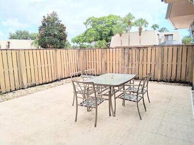 6221 62nd Way, West Palm Beach, FL 33409