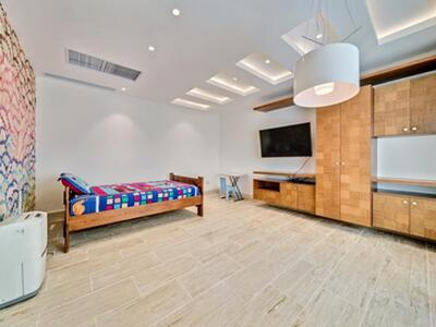 14 00, Casa de Campo, DR 22000