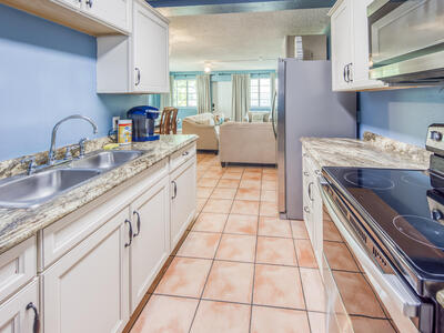 622 10th Avenue N, Lake Worth Beach, FL 33460