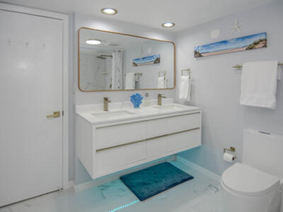 5540 N Ocean Drive N, Riviera Beach, FL 33404