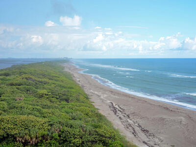 5540 N Ocean Drive N, Riviera Beach, FL 33404