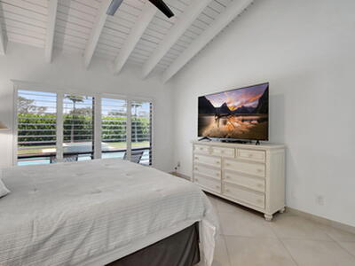 902 Foxpointe Circle, Delray Beach, FL 33445