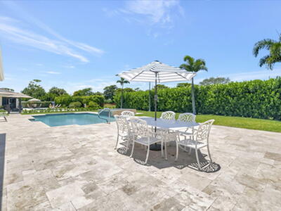 902 Foxpointe Circle, Delray Beach, FL 33445