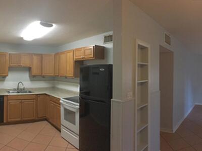 121 SE Bonita Court, Port Saint Lucie, FL 34983