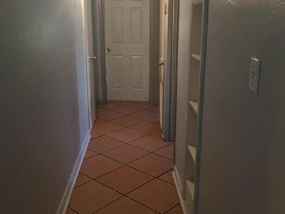 121 SE Bonita Court, Port Saint Lucie, FL 34983