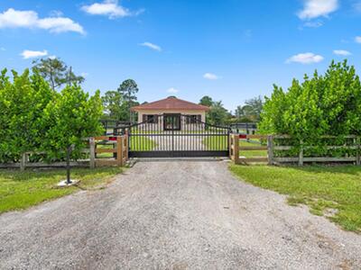 2440 Buck Ridge Trail, Loxahatchee, FL 33470