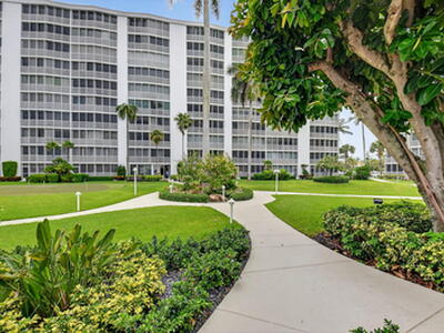 3212 S Ocean Boulevard, Highland Beach, FL 33487