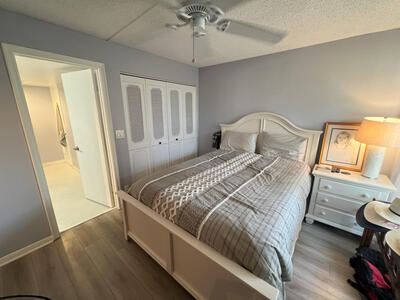 1 Royal Palm Way, Boca Raton, FL 33432