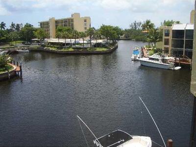 1 Royal Palm Way, Boca Raton, FL 33432