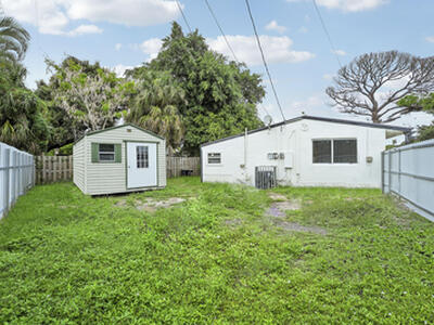 3401 F Avenue, Riviera Beach, FL 33404