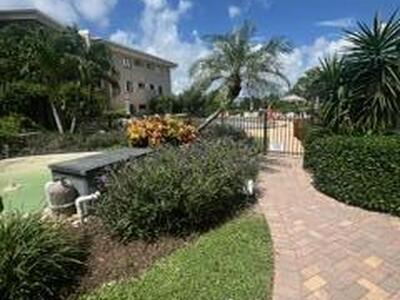 3605 S Ocean Boulevard, South Palm Beach, FL 33480