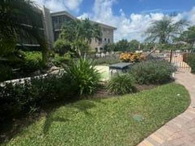 3605 S Ocean Boulevard, South Palm Beach, FL 33480