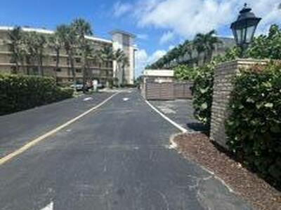 3605 S Ocean Boulevard, South Palm Beach, FL 33480