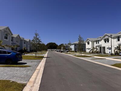 496 Salisbury Circle, Fort Pierce, FL 34982