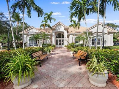 6203 Myrtlewood Circle W, Palm Beach Gardens, FL 33418