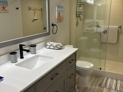 7260 Kinghurst Drive, Delray Beach, FL 33446