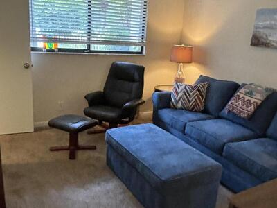 7260 Kinghurst Drive, Delray Beach, FL 33446