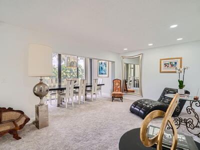 1705 Presidential Way, West Palm Beach, FL 33401