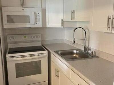 407 Sheffield, West Palm Beach, FL 33417