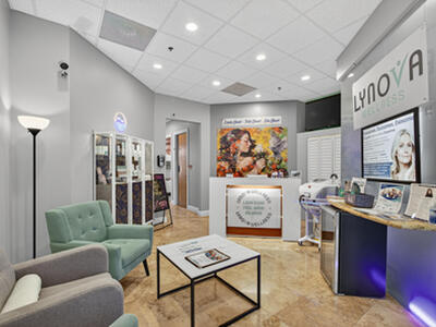 3307 Northlake Boulevard, Palm Beach Gardens, FL 33403