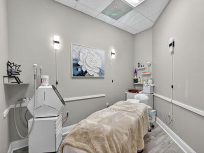 3307 Northlake Boulevard, Palm Beach Gardens, FL 33403