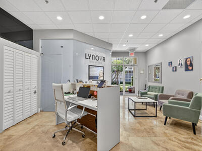 3307 Northlake Boulevard, Palm Beach Gardens, FL 33403