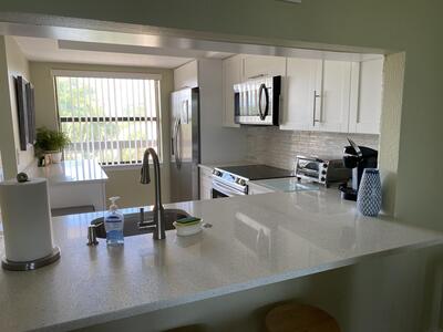 600 Egret Circle, Delray Beach, FL 33444