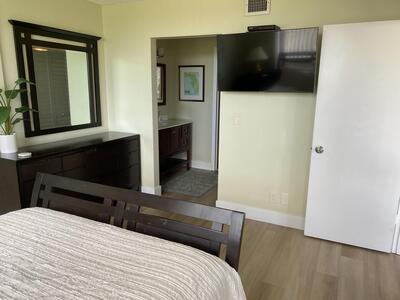 600 Egret Circle, Delray Beach, FL 33444