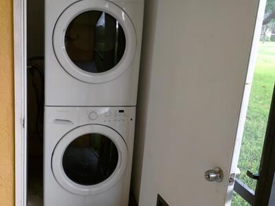 407 Meadows Circle, Boynton Beach, FL 33436