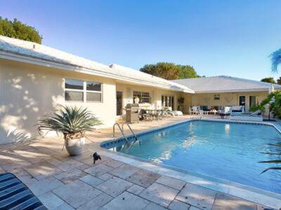 835 Canary Walk, Delray Beach, FL 33483