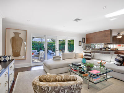 835 Canary Walk, Delray Beach, FL 33483