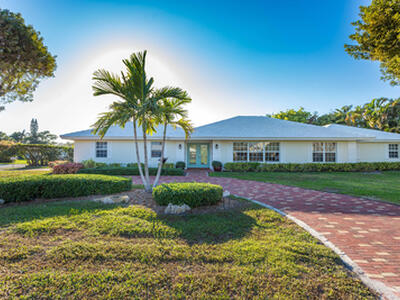 835 Canary Walk, Delray Beach, FL 33483