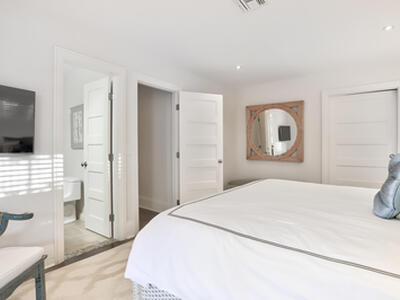 835 Canary Walk, Delray Beach, FL 33483