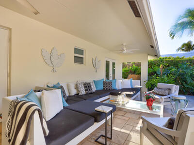 835 Canary Walk, Delray Beach, FL 33483