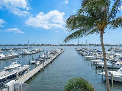 806 E Windward 301 Way, Lantana, FL 33462