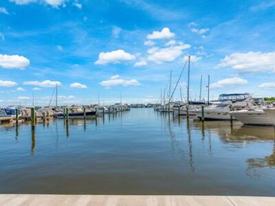 806 E Windward 301 Way, Lantana, FL 33462