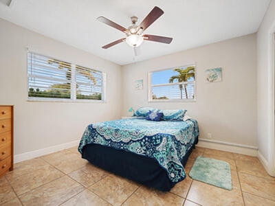 801 Hummingbird Way, North Palm Beach, FL 33408