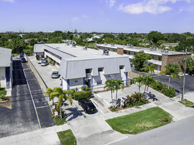 801 Hummingbird Way, North Palm Beach, FL 33408