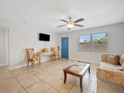 801 Hummingbird Way, North Palm Beach, FL 33408