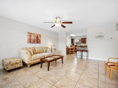 801 Hummingbird Way, North Palm Beach, FL 33408