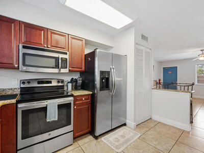 801 Hummingbird Way, North Palm Beach, FL 33408