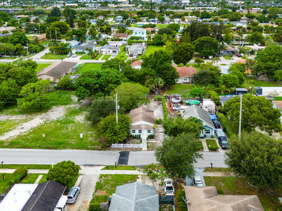 114 NW 10th Avenue, Delray Beach, FL 33444