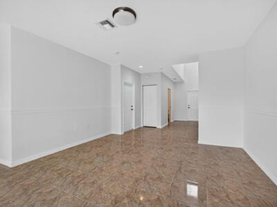 513 Talia Circle, Palm Springs, FL 33461